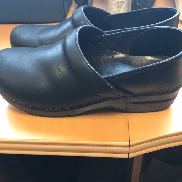 Size 41 Dansko - Picture 2 of 5